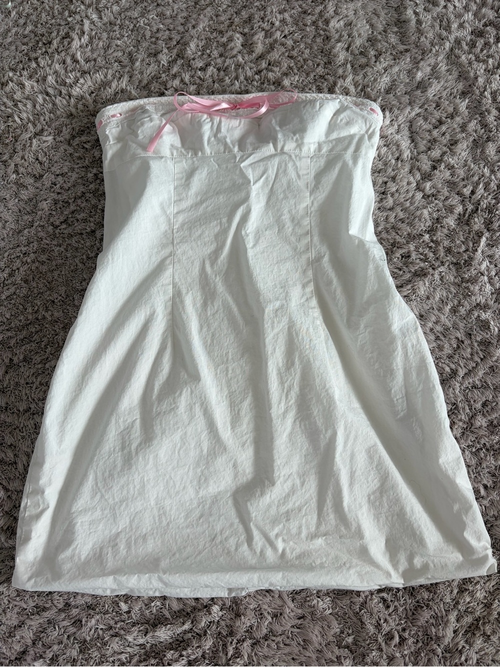 White Strapless Dress with Pink Bow Edikted